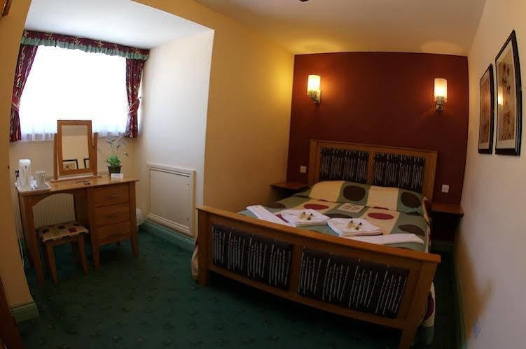 Newmarket 3* Lewes